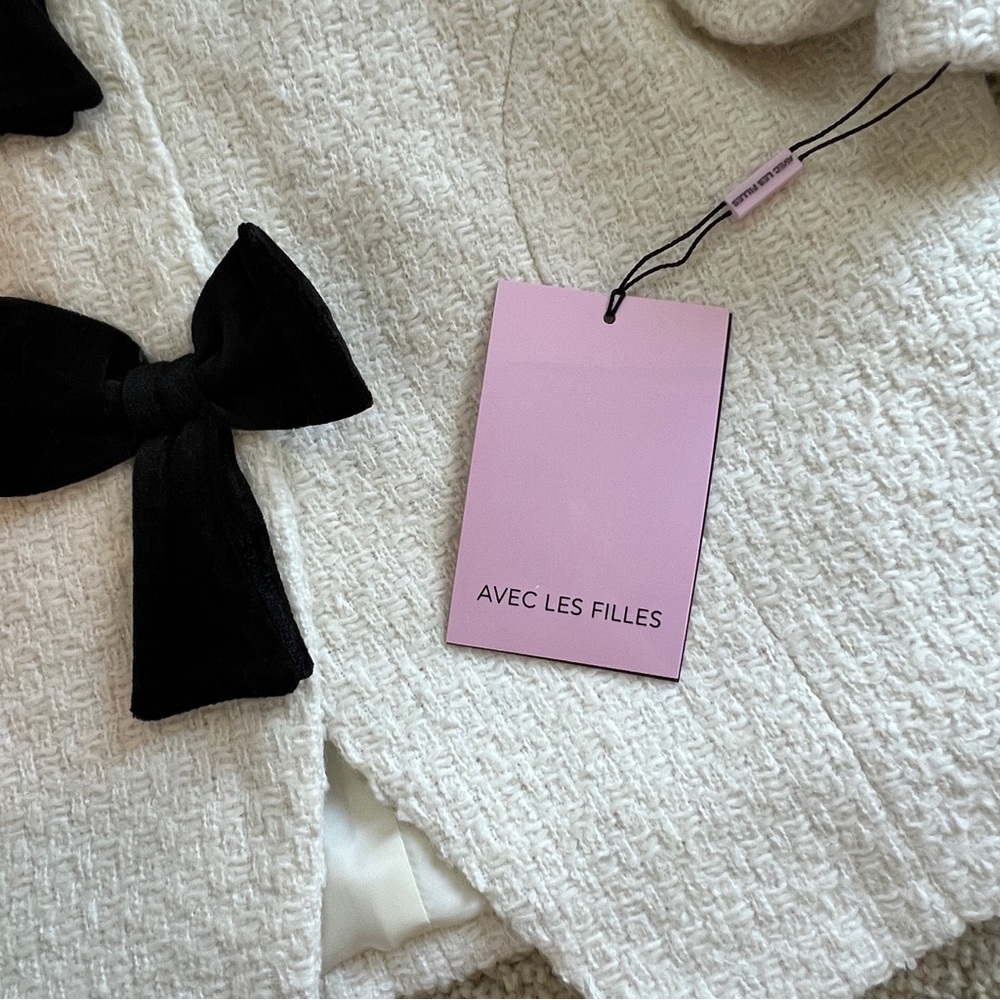 Avec Les Filles Ivory Cream Black Bow Cardigan Blazer NWT - Picture 14 of 16